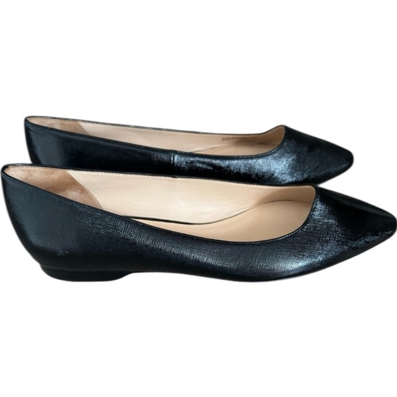Cole Haan Women’s Magnolia black leather pointed toe flat shoes, Size 7 - Picture 2 of 6